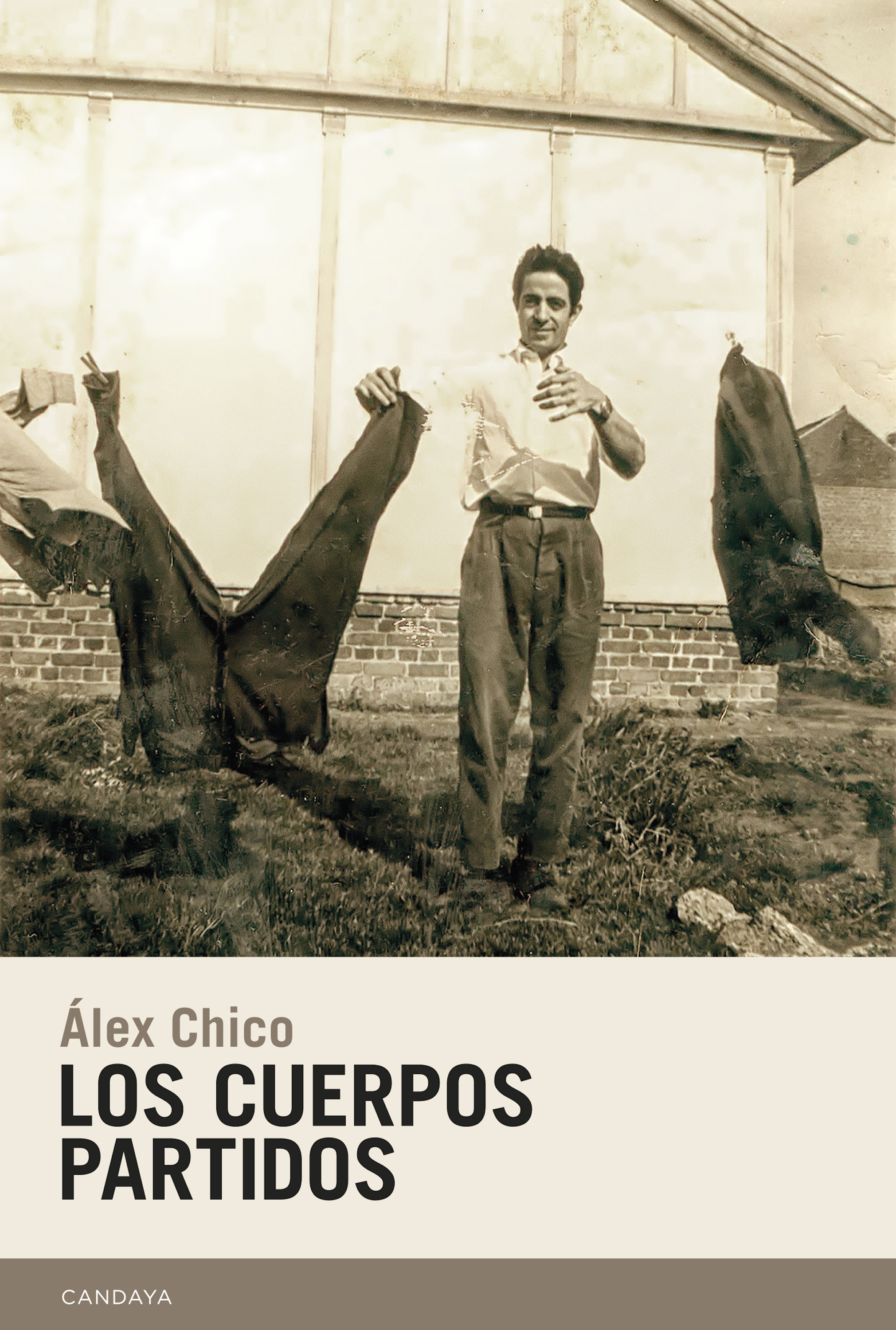 Обложка книги «Los cuerpos partidos»