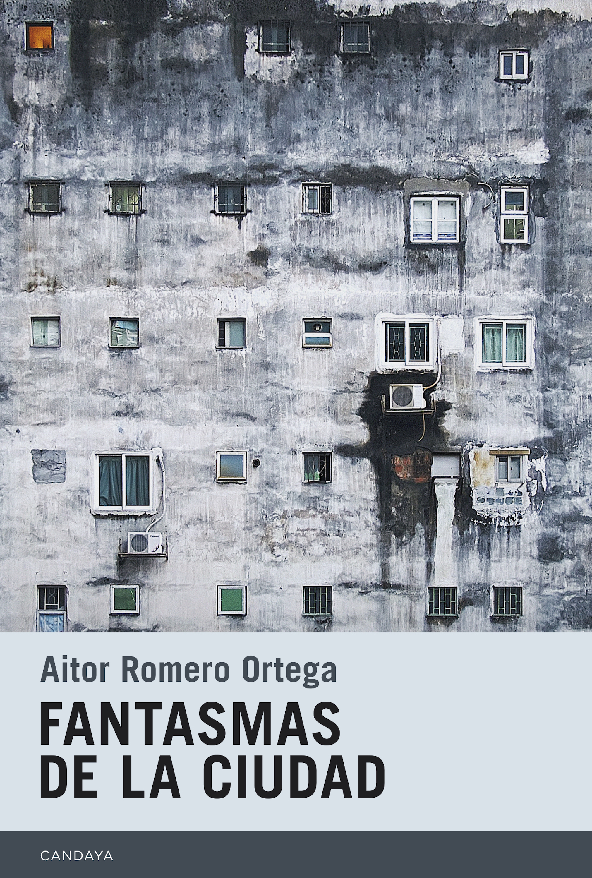 Обложка книги «Fantasmas de la ciudad»