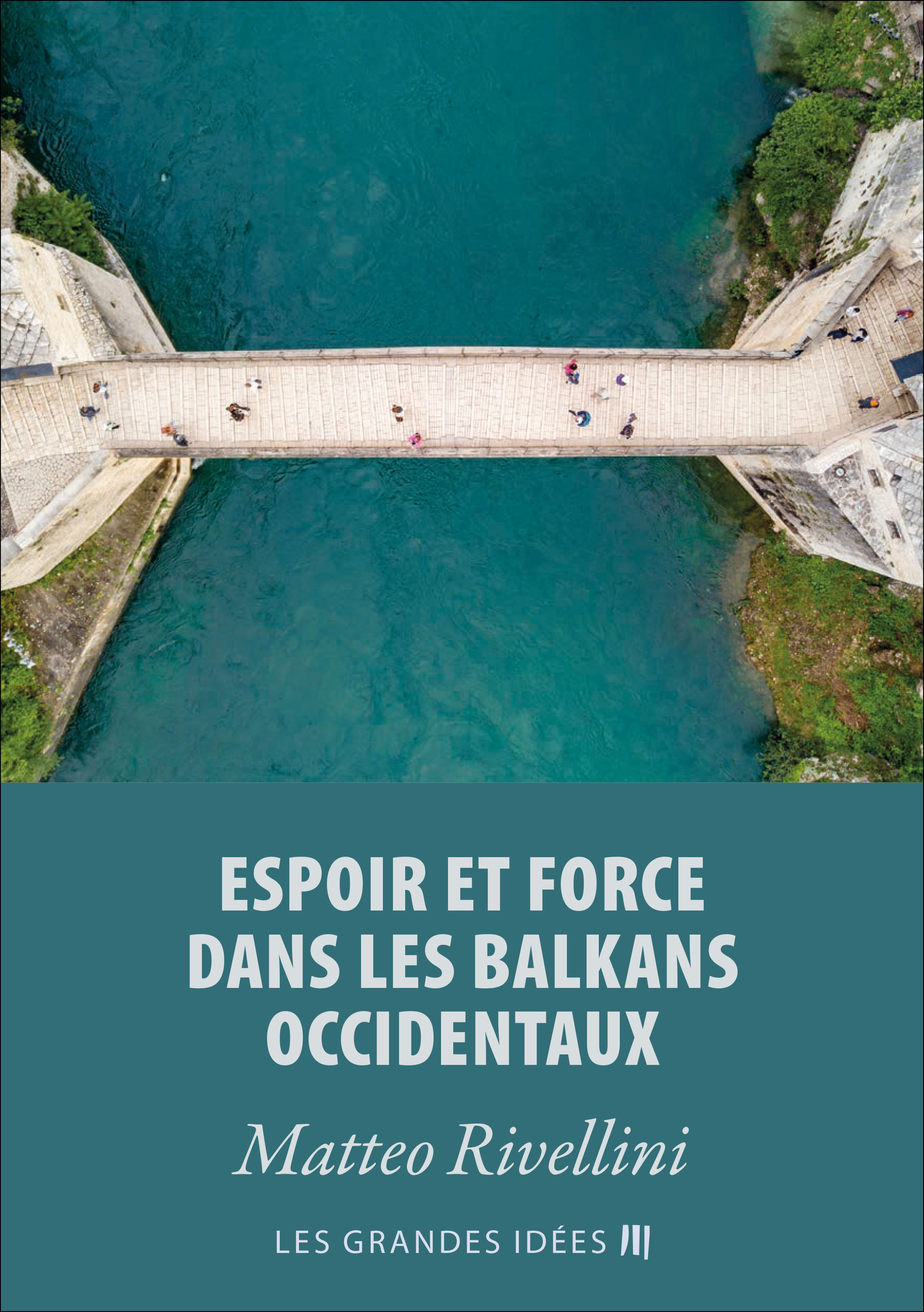 Обложка книги «Espoir et force dans les Balkans occidentaux»