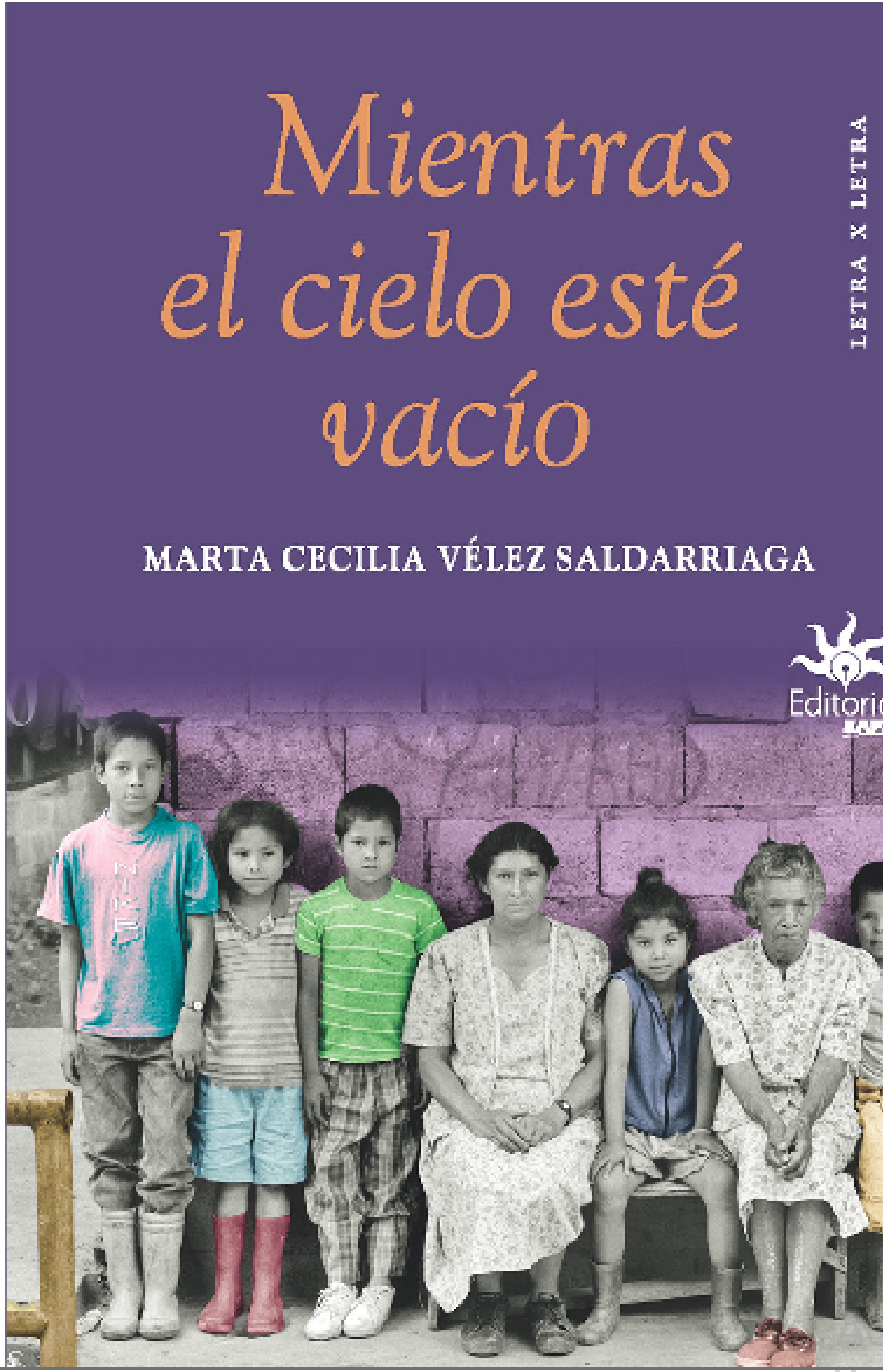 Обложка книги «Mientras el cielo esté vacío»