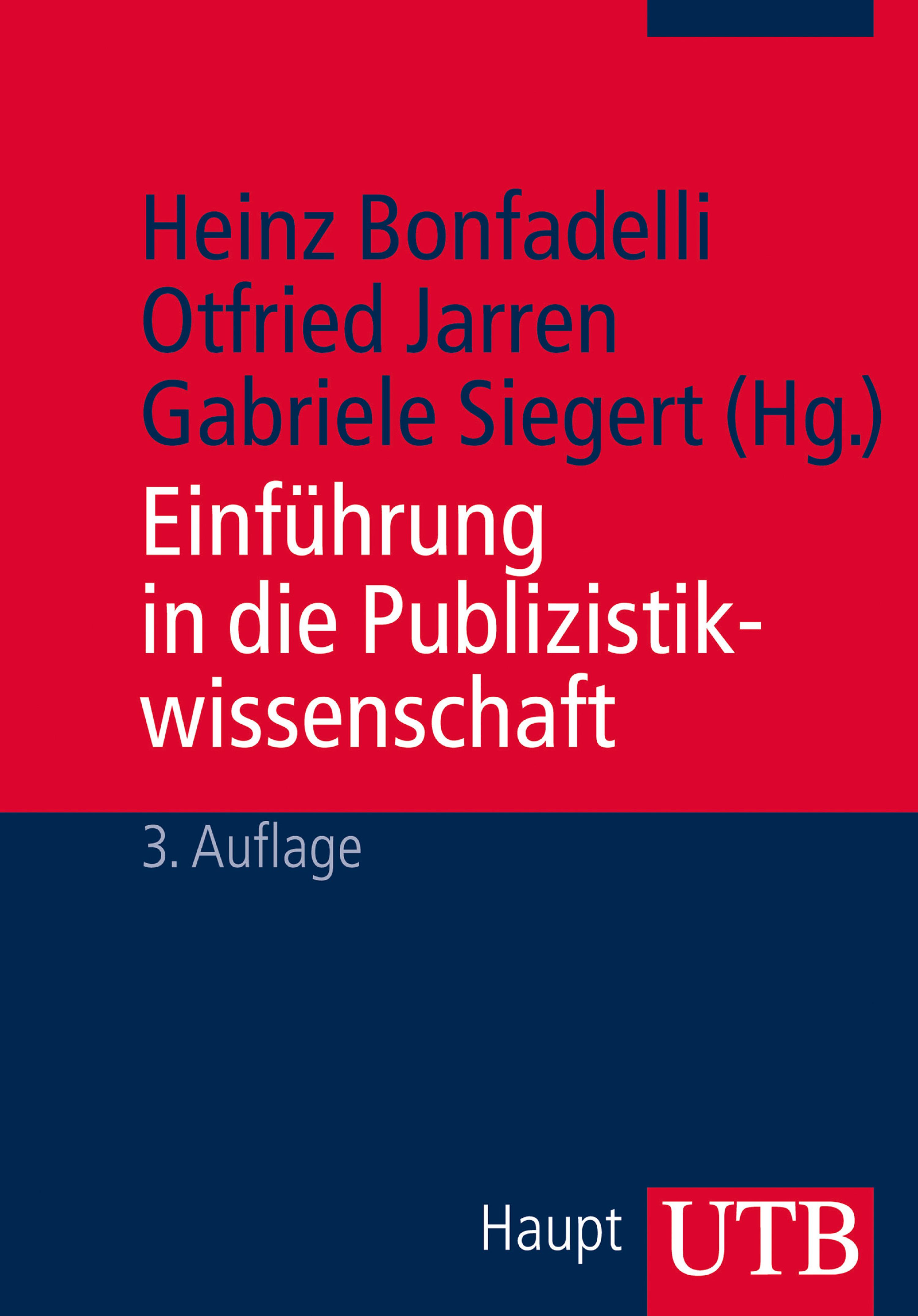 Обложка книги «Einführung in die Publizistikwissenschaft»