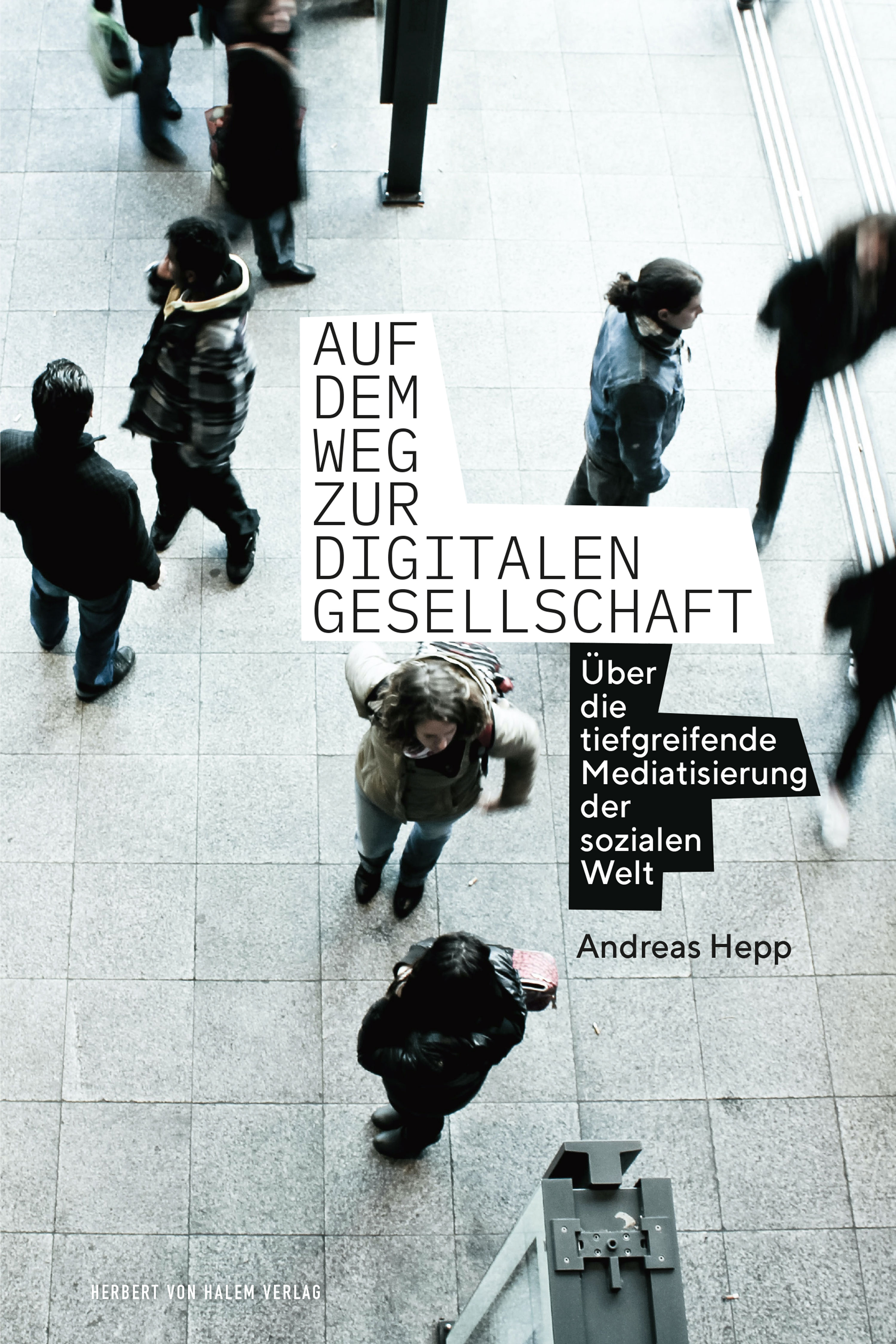 Обложка книги «Auf dem Weg zur digitalen Gesellschaft»