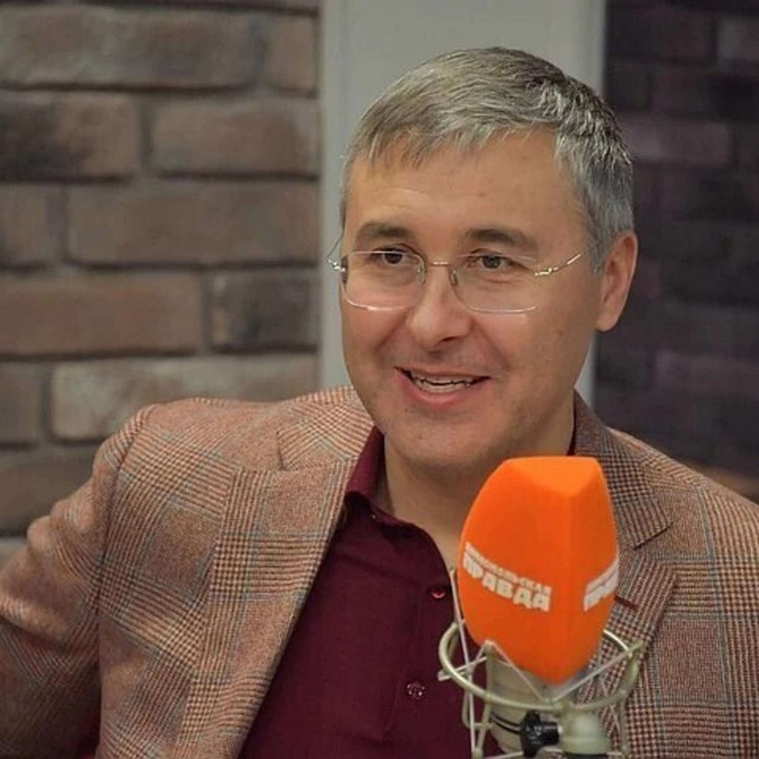 Обложка книги «Валерий Фальков: Количество бюджетных мест будет увеличиваться в региональных вузах, а не в Москве и Петербурге»